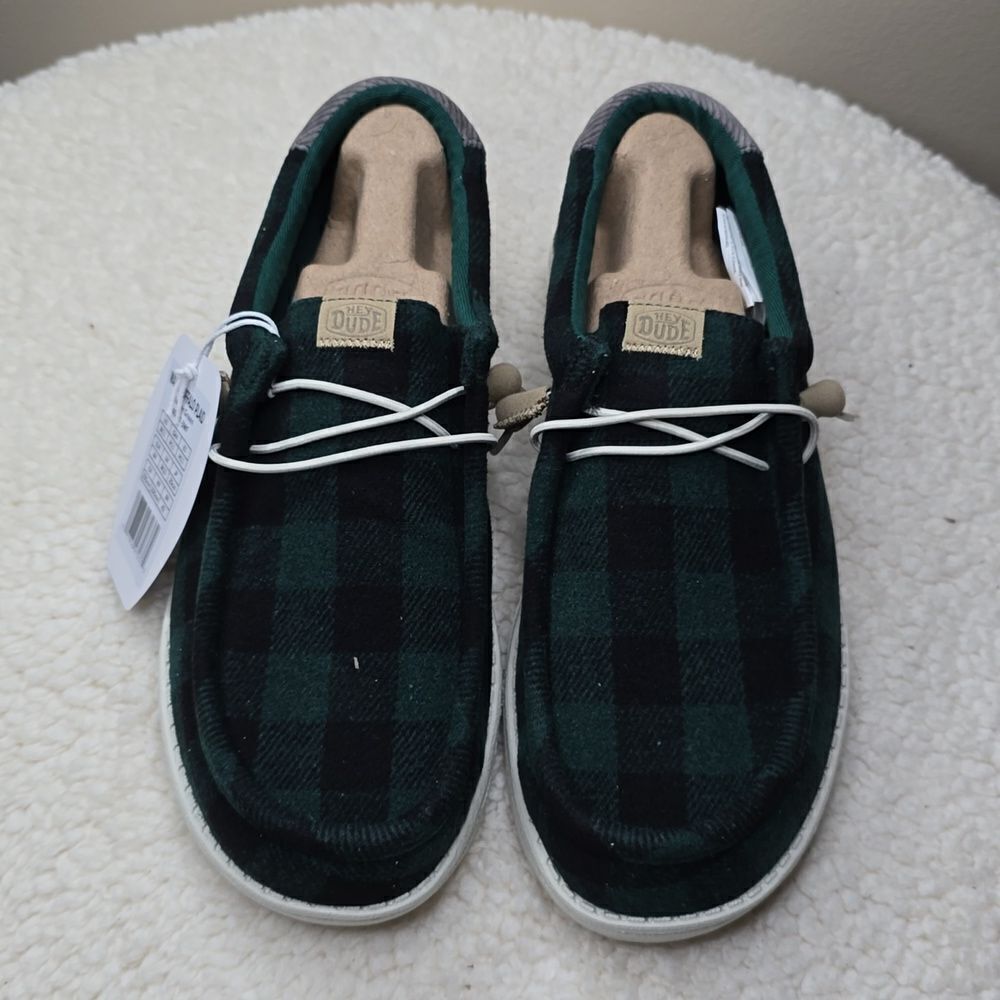 NWT Hey Dude Wally Buffalo Plaid Hunter Green Size 11